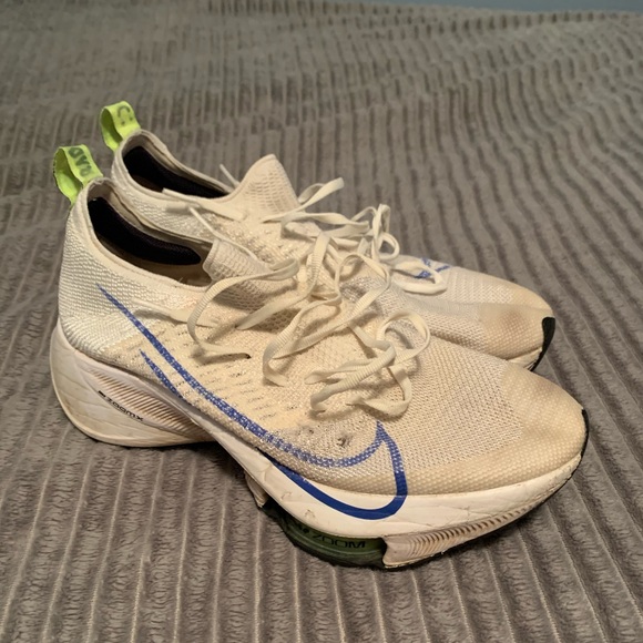 Size 9.5 - Nike Air Zoom Tempo NEXT% White - CI9923-103 zoomx running shoes - Picture 1 of 12